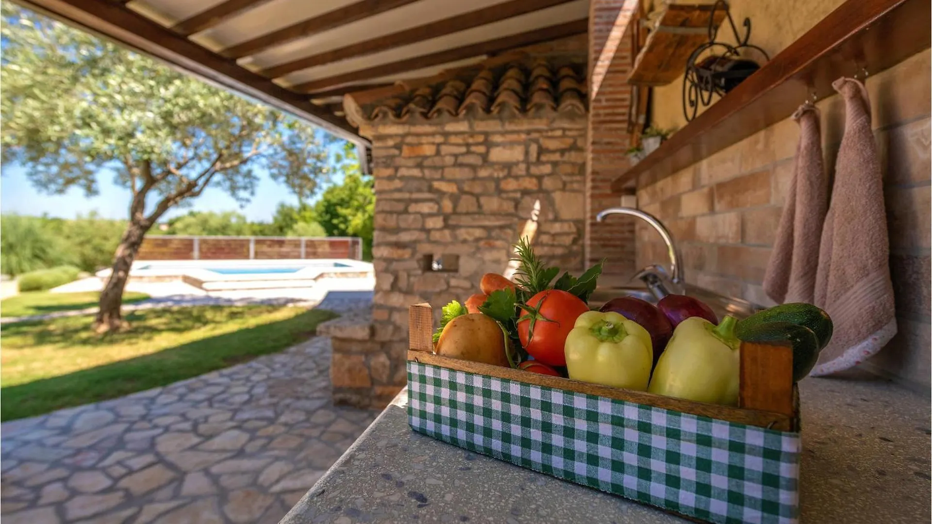 Holiday home 2 Bedroom Stunning Home In Sarici Croatia