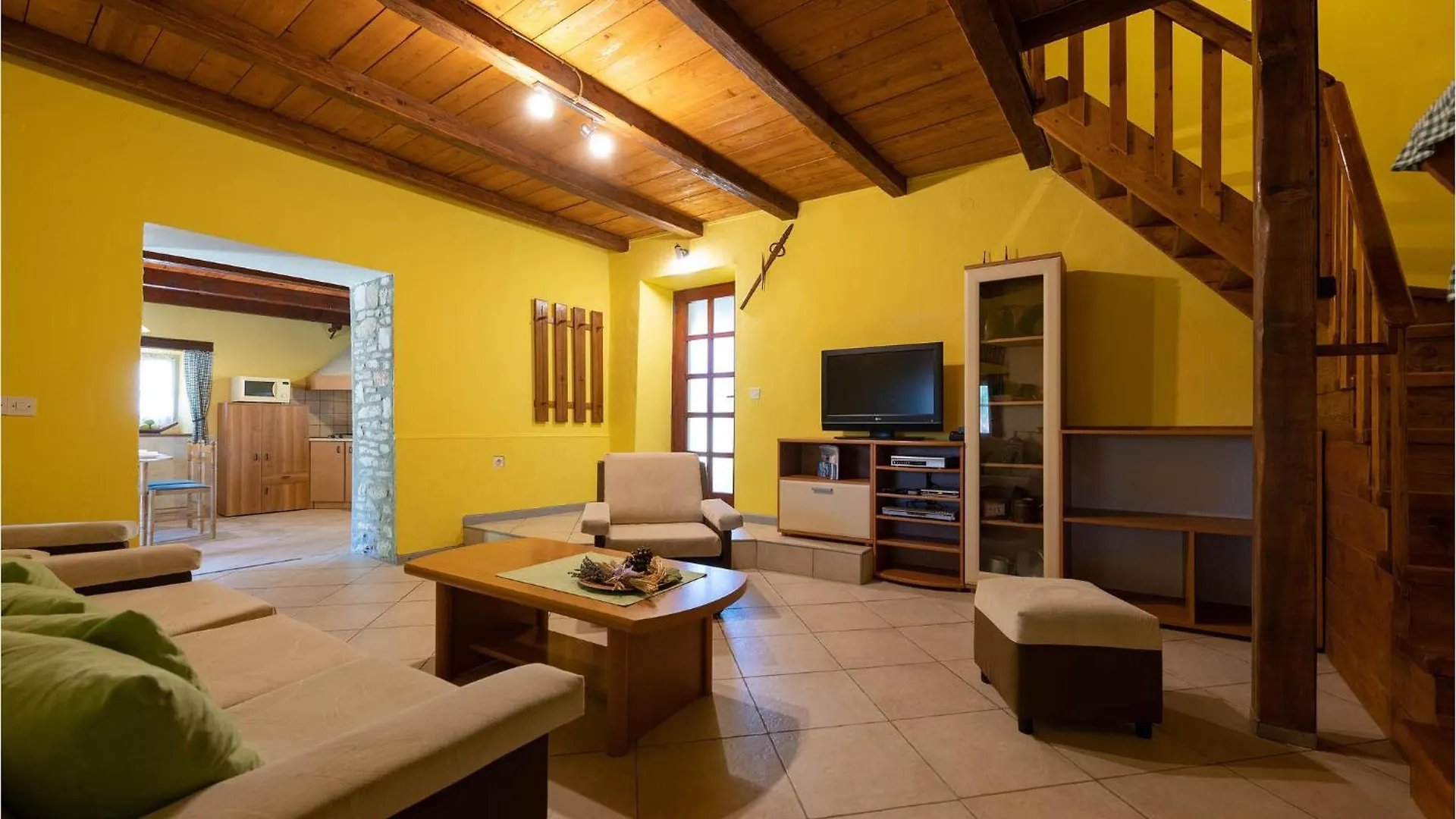 2 Bedroom Stunning Home In Sarici Croatia